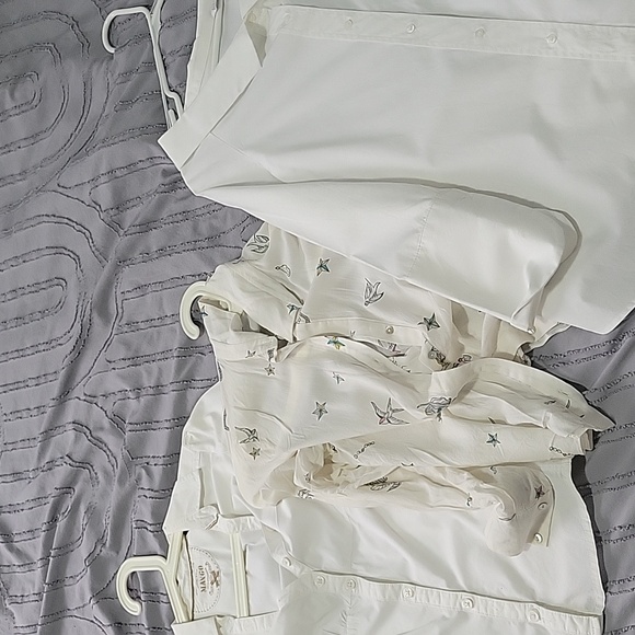 White tops - Picture 1 of 10